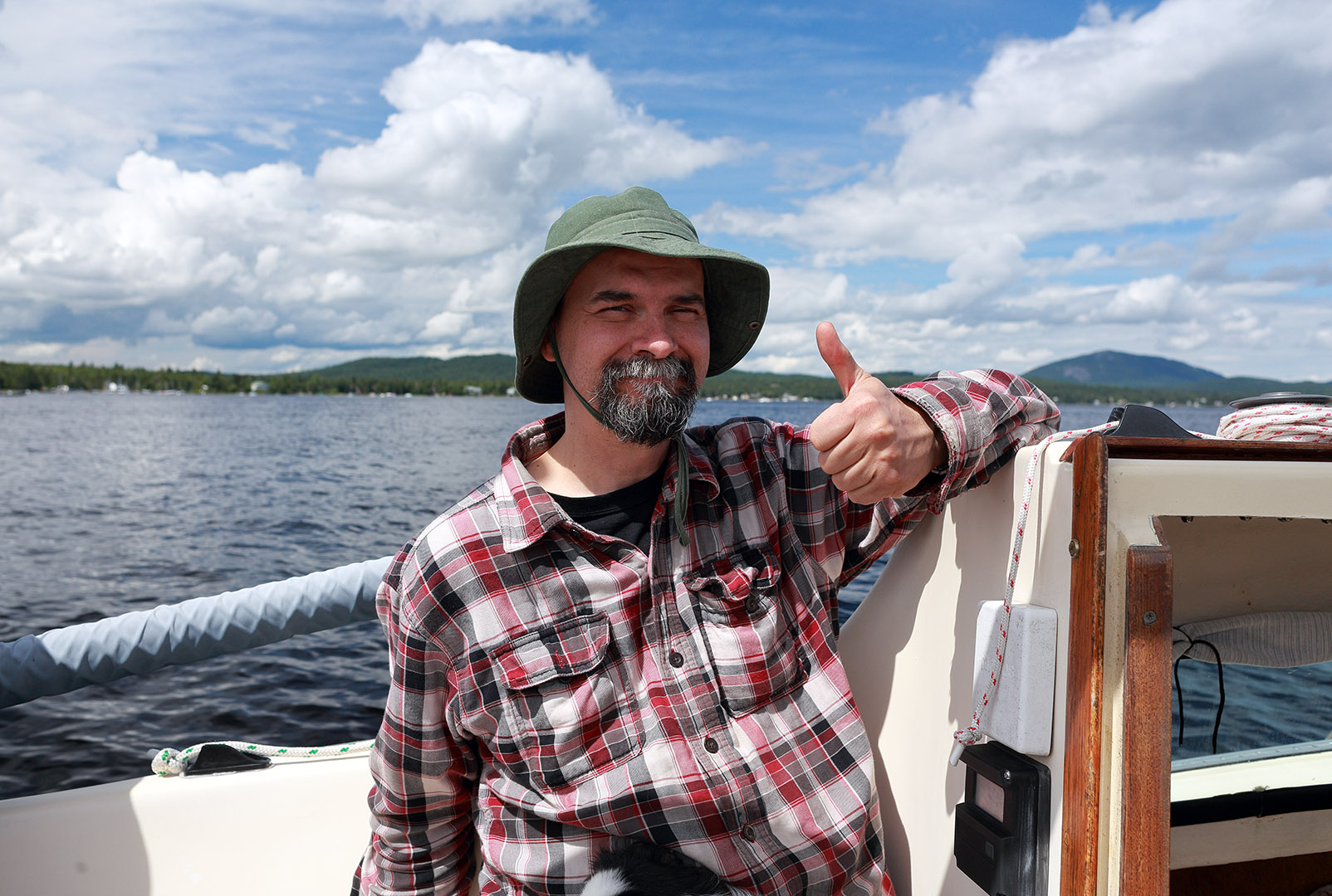 luc_lac_st-francois_thumbs_up