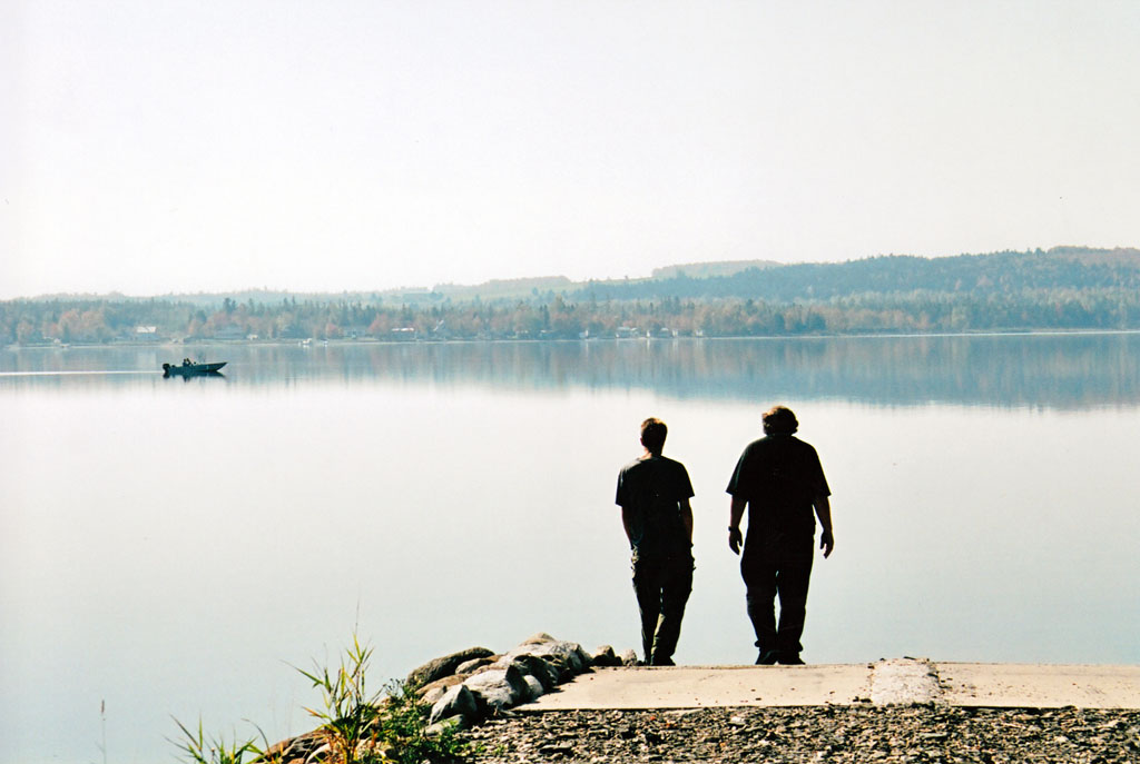 elz_ross_backlight_water