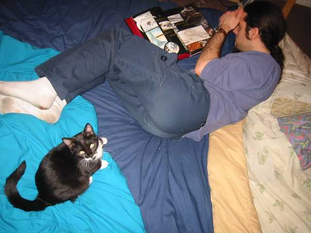 minou_derriere_ben