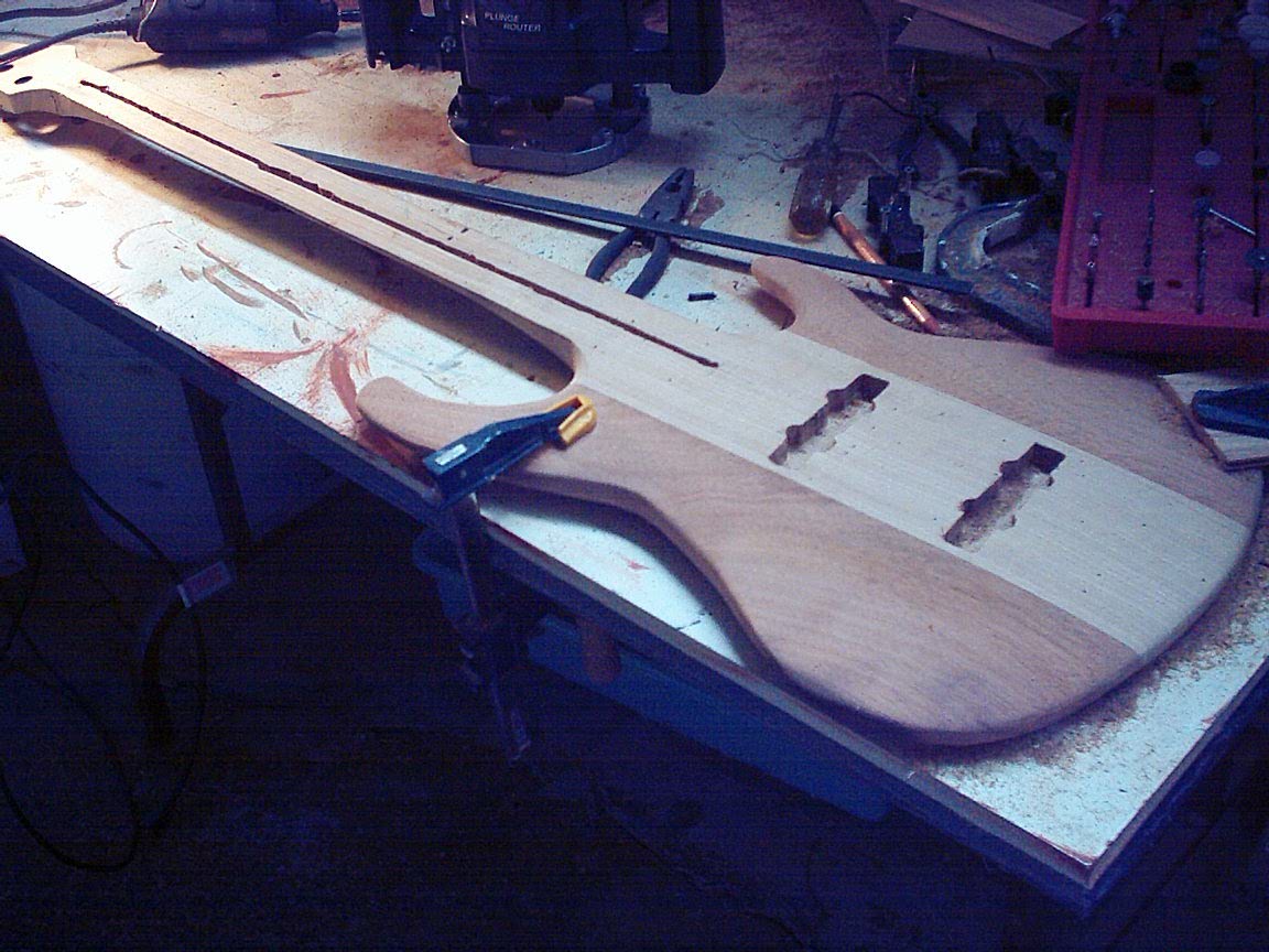 bass_8_carving