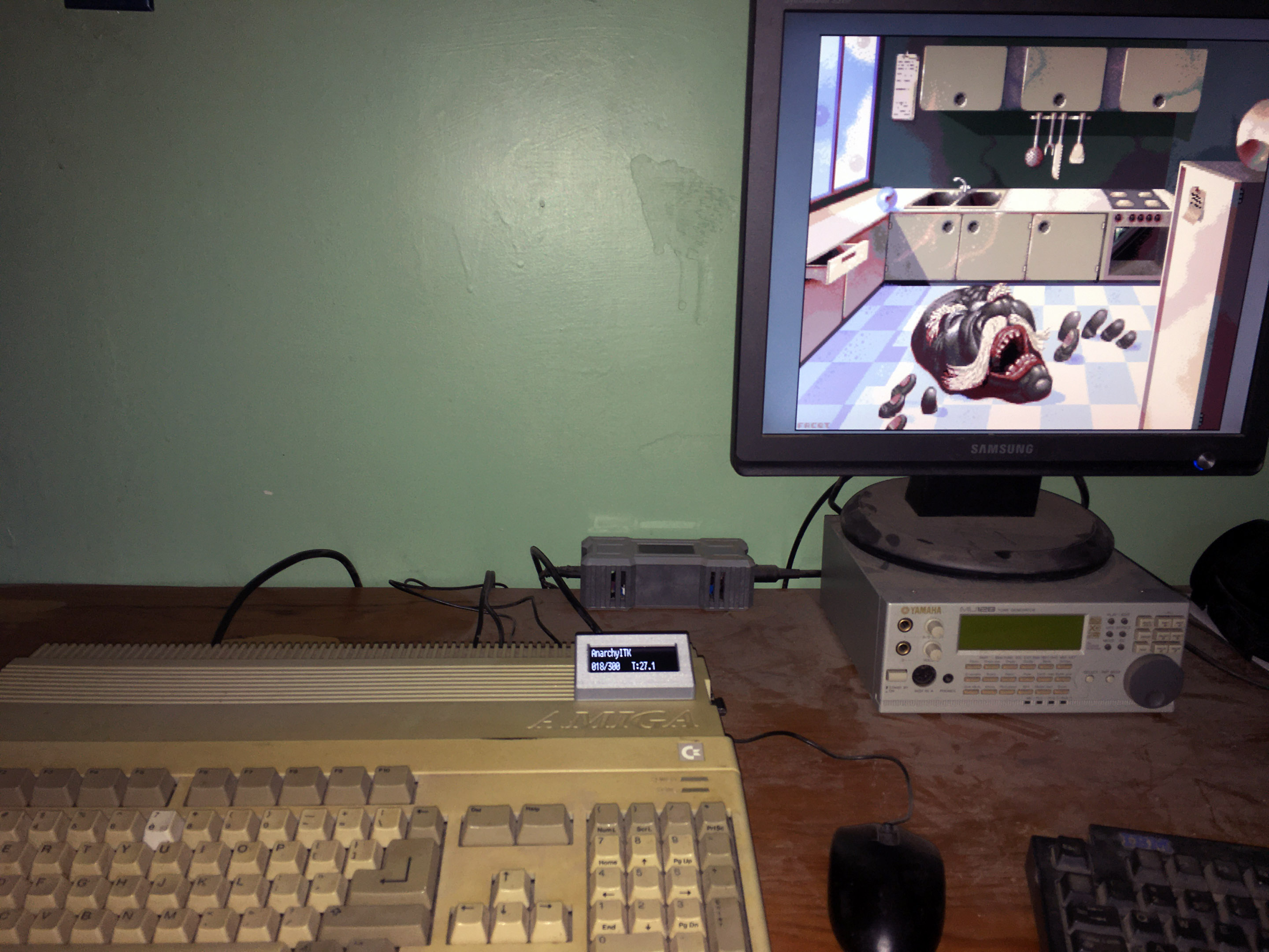 amiga_gotek_external_screen