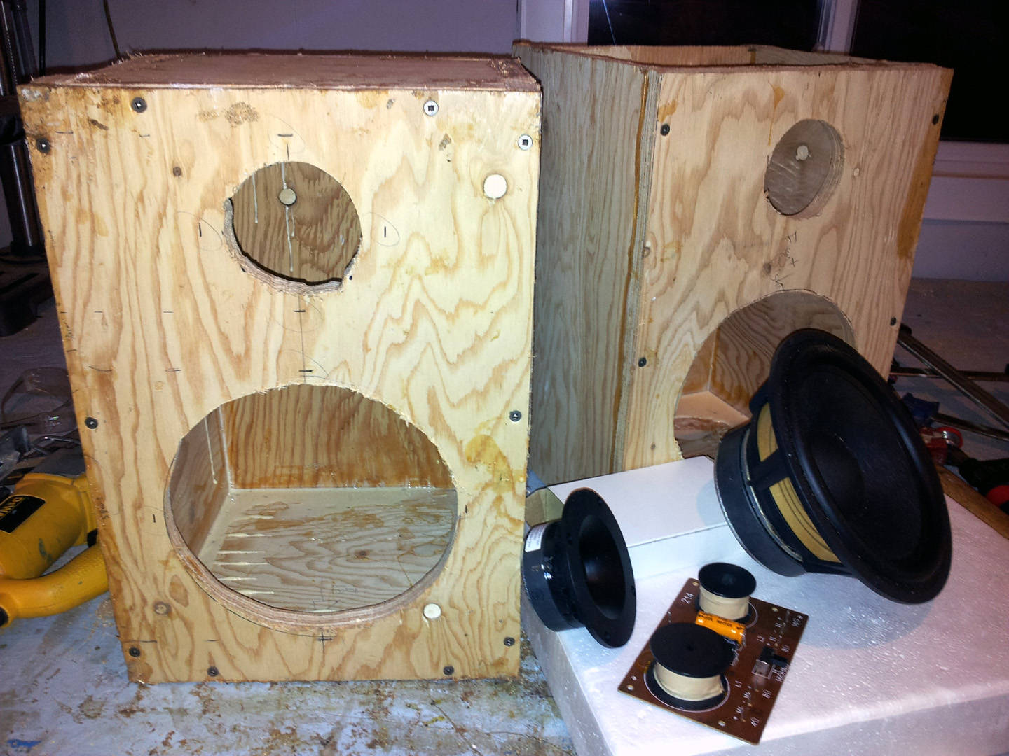amiga_speaker_pieces
