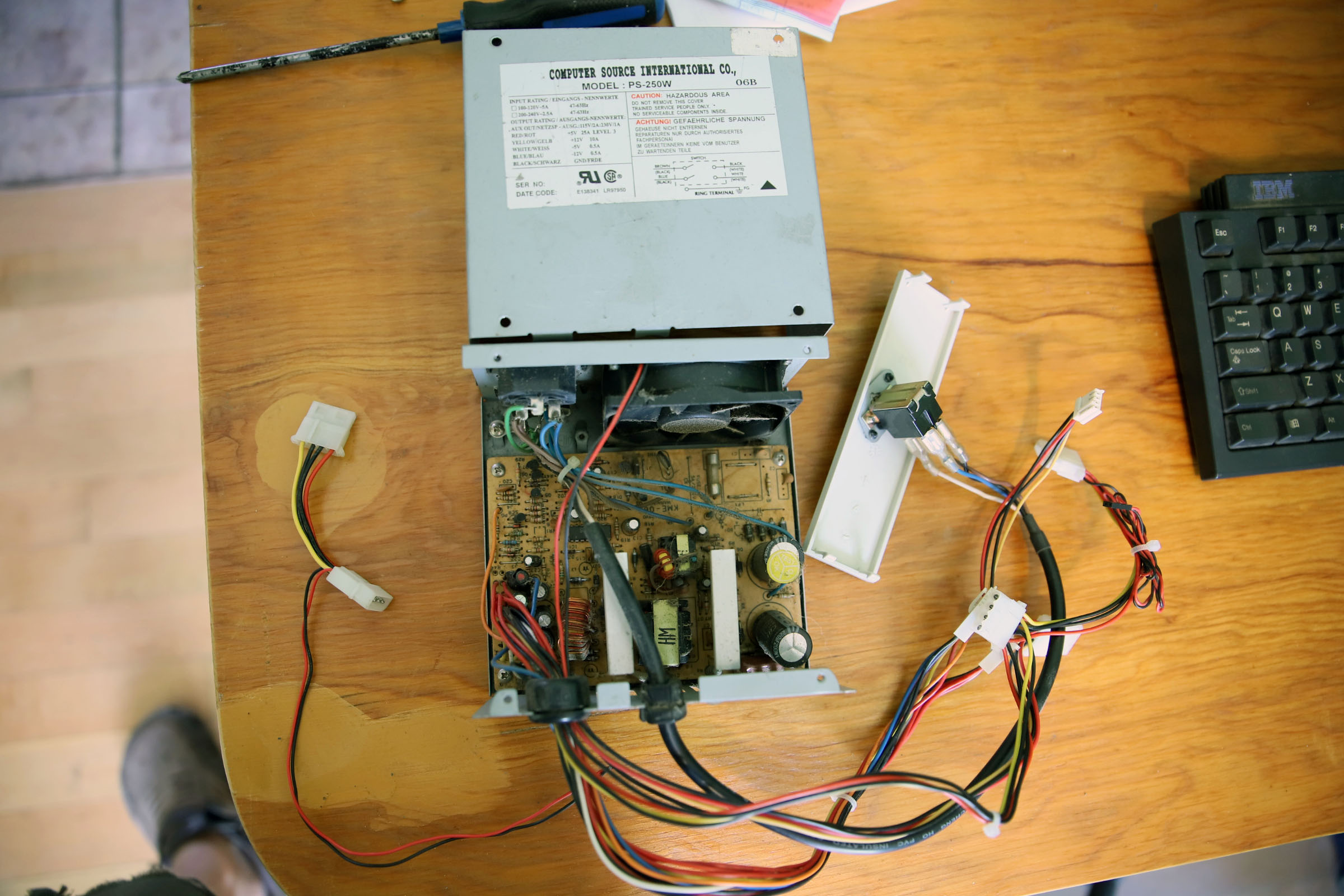 at_psu_fan_connector
