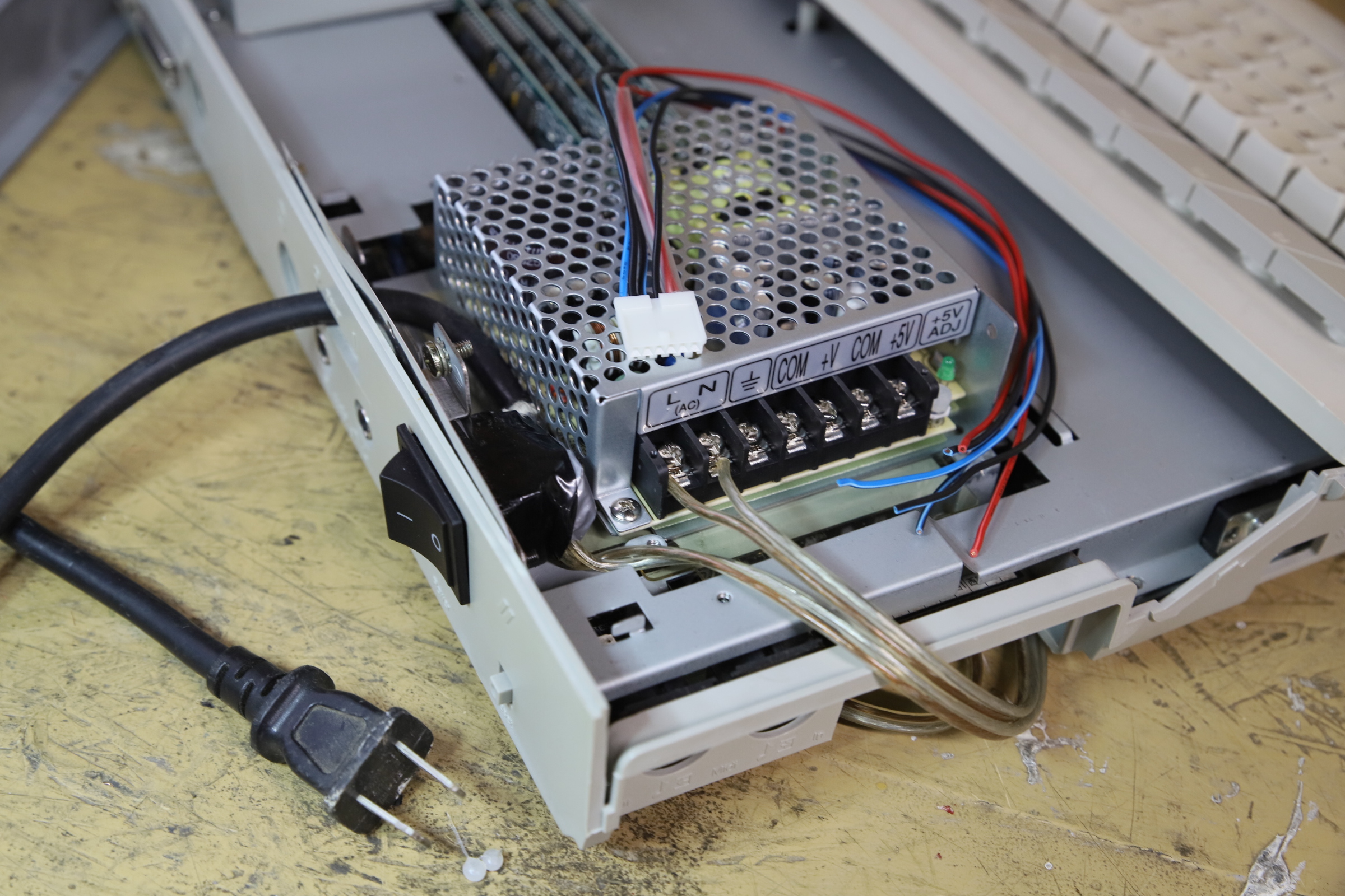 atari1040ste_power_supply