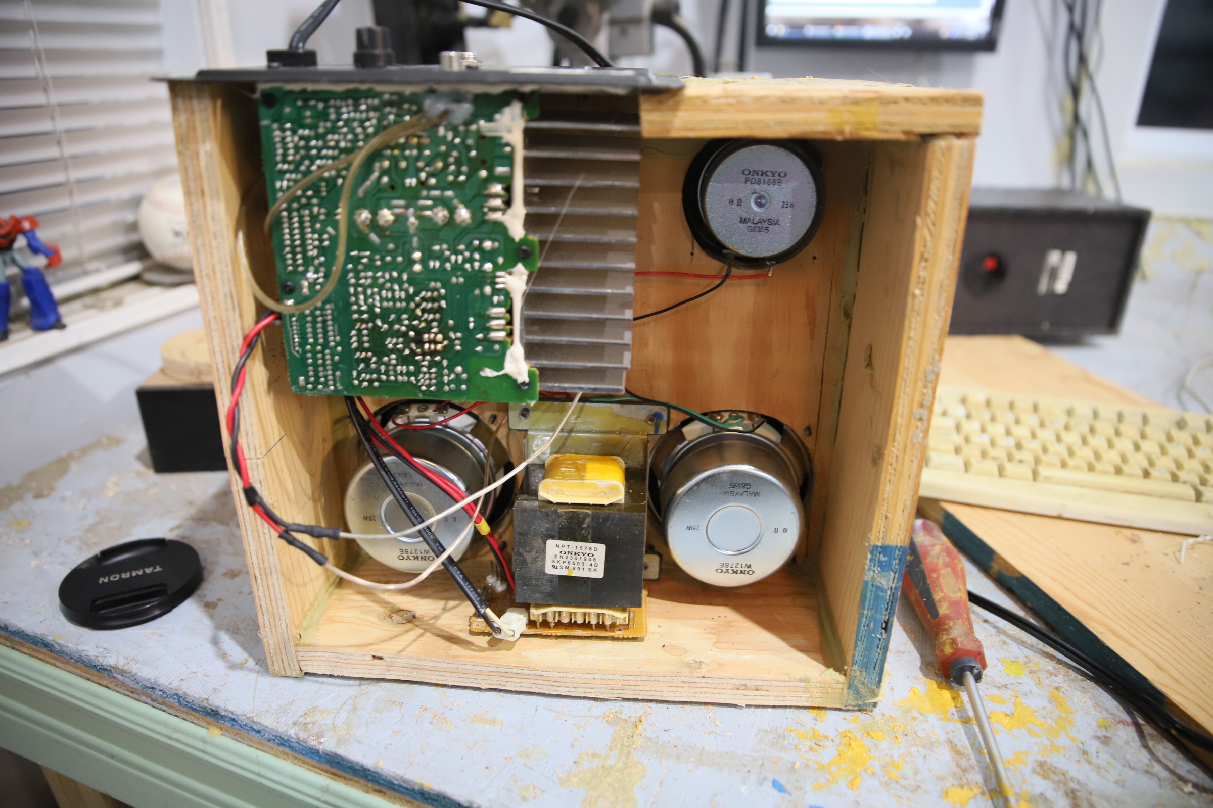 building_portable_bass_cabinet_5