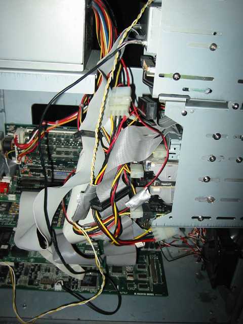computer_wire_gaine