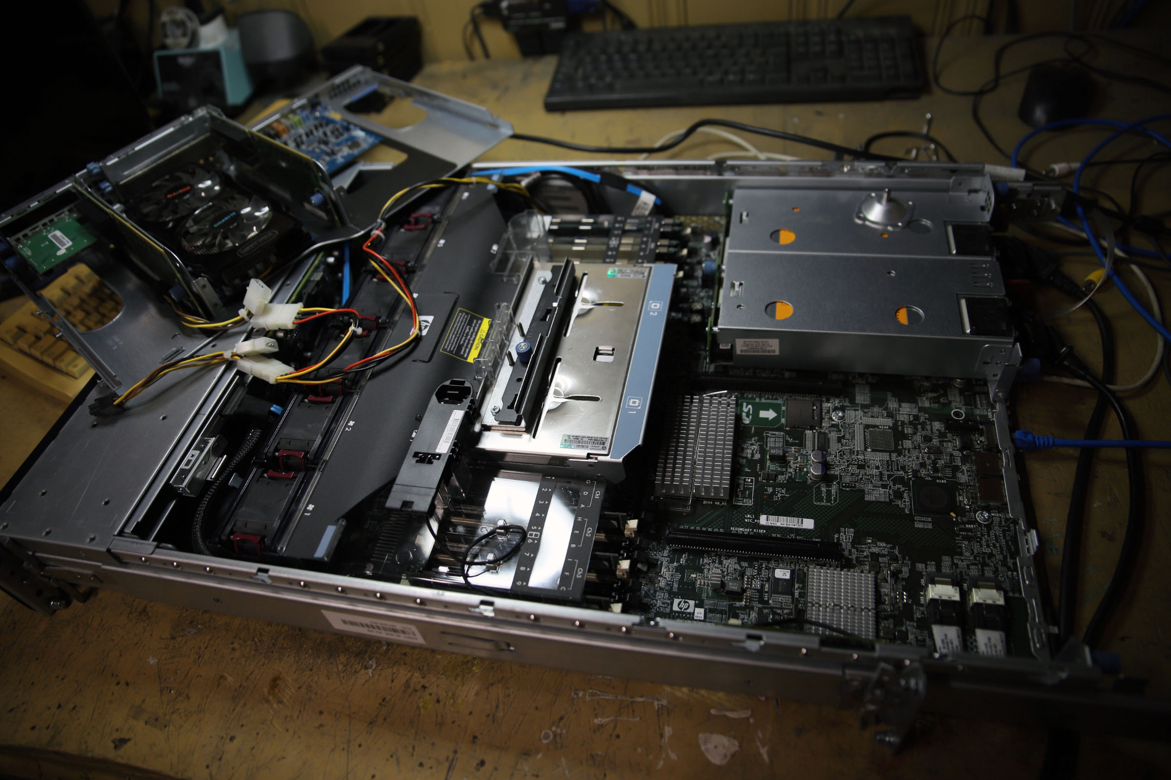 dl380_g7_gpu_power