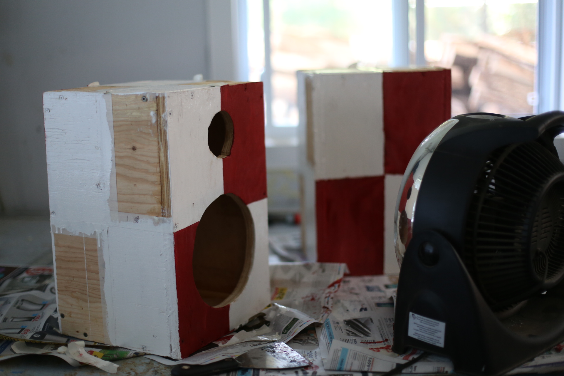 harley_quinn_amiga_speaker_painting