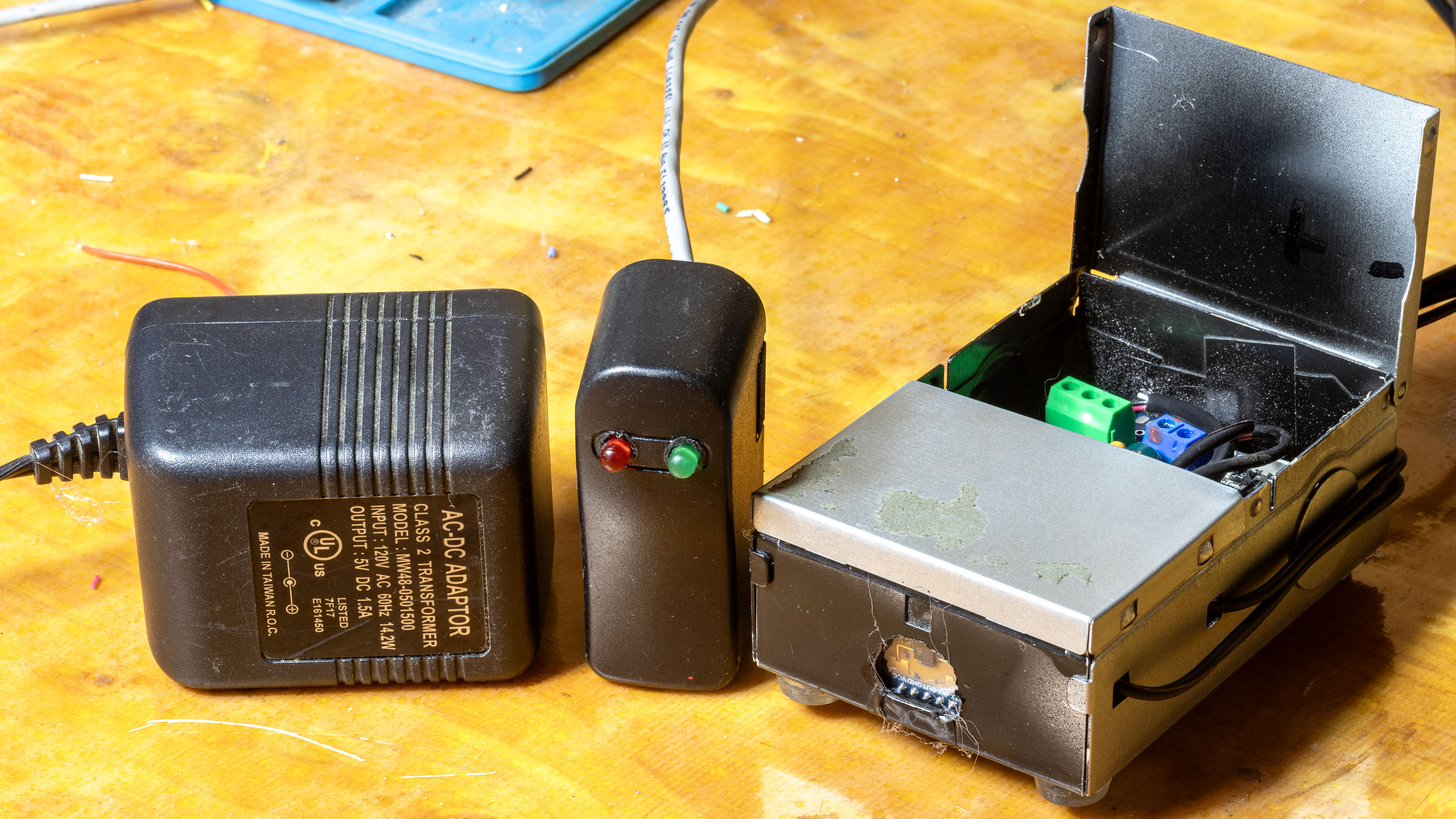 ld2410c_esp32wroom_parking_assist_box