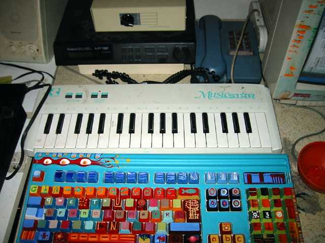 painted_keyboard