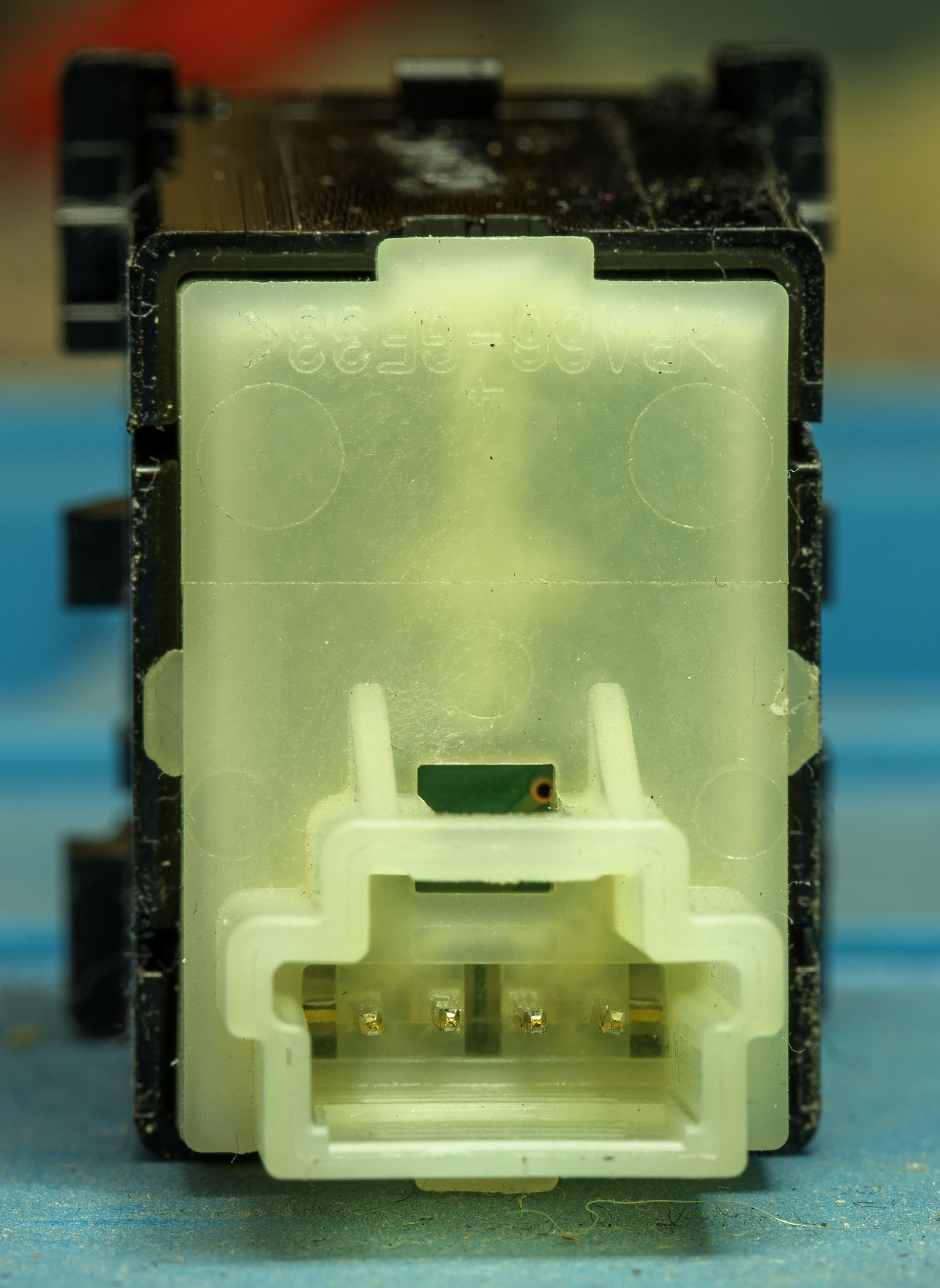 83211AN00A_rear_camera_switch_rear