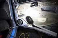 yaris_cheap_speaker