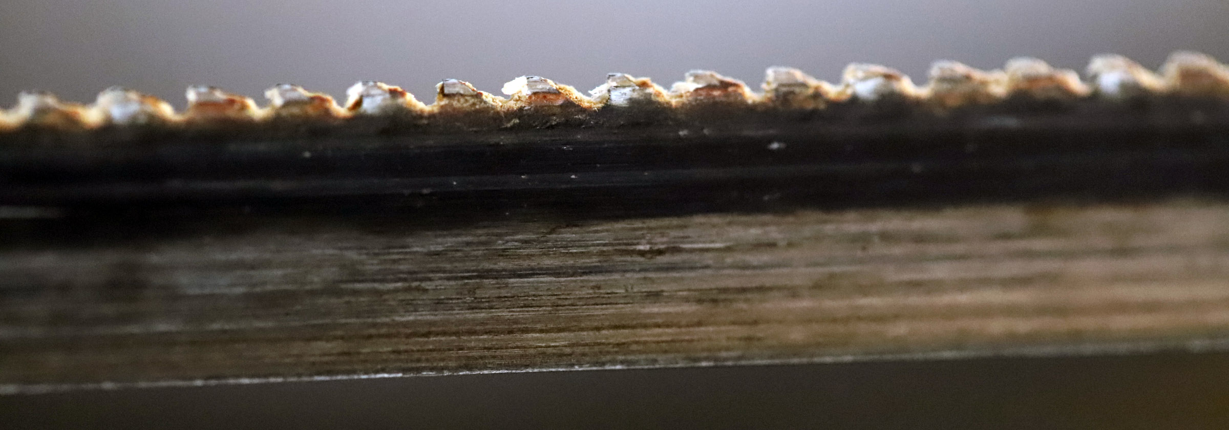 bandsaw_dull_blade_macro