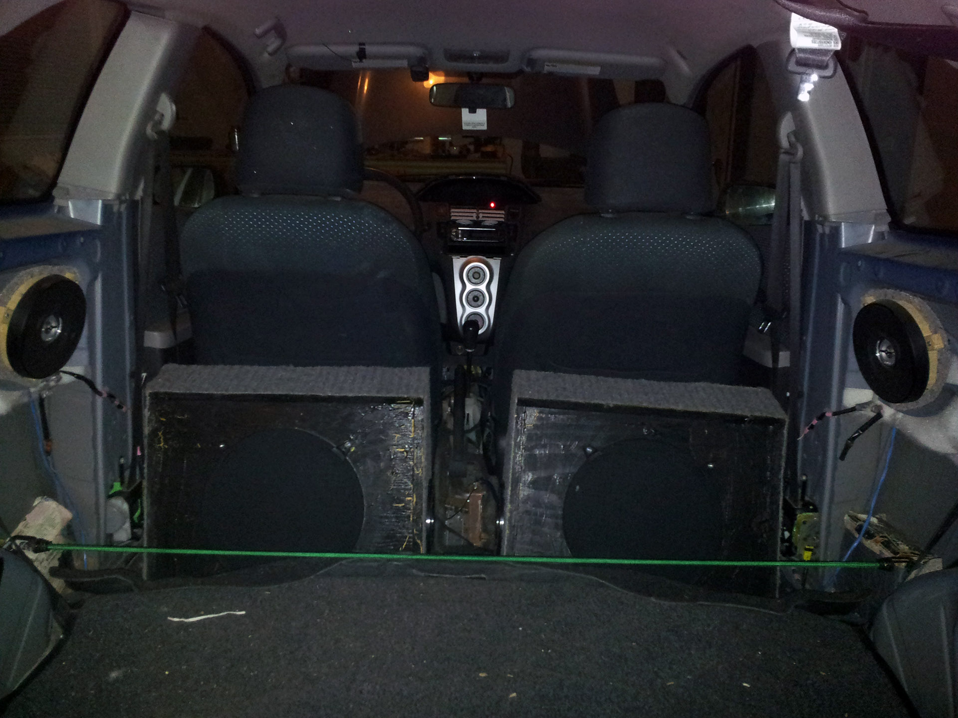 building_12_speaker_08_hatchback