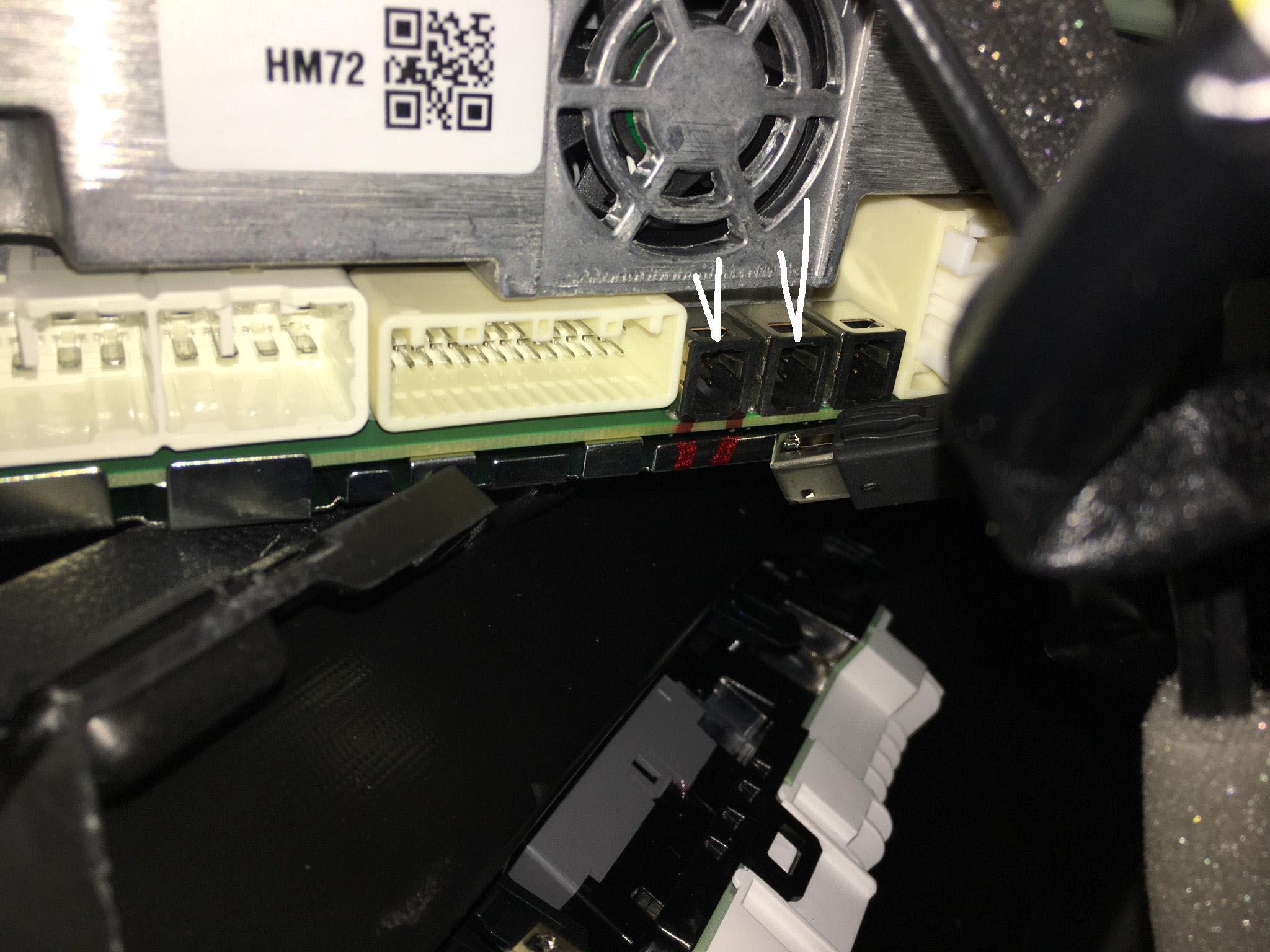 crosstrek_radio_usb_connector