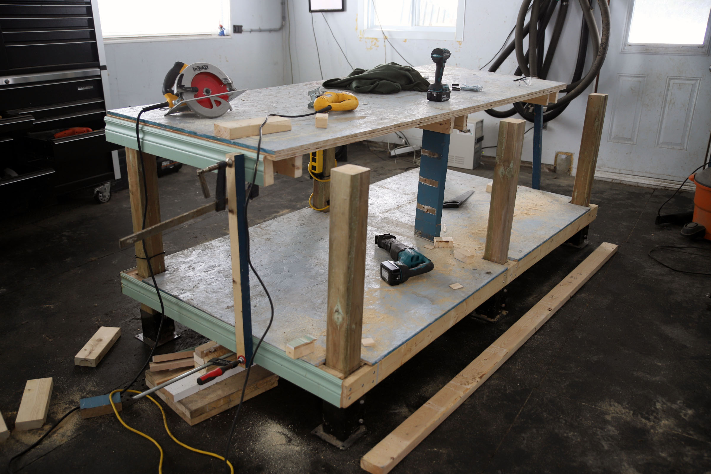 garage_table_shrink_2_temporary_hold