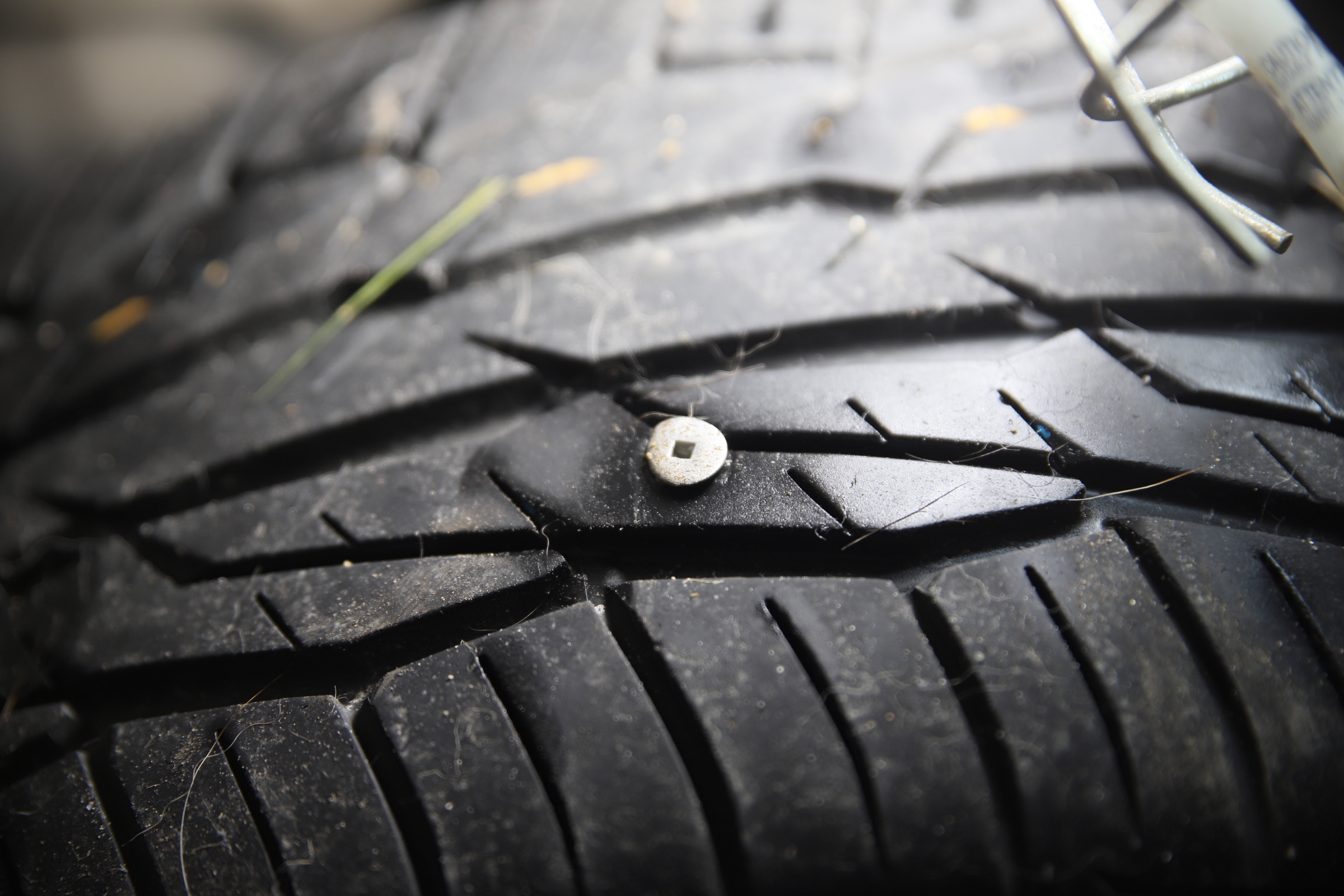 tire_nail