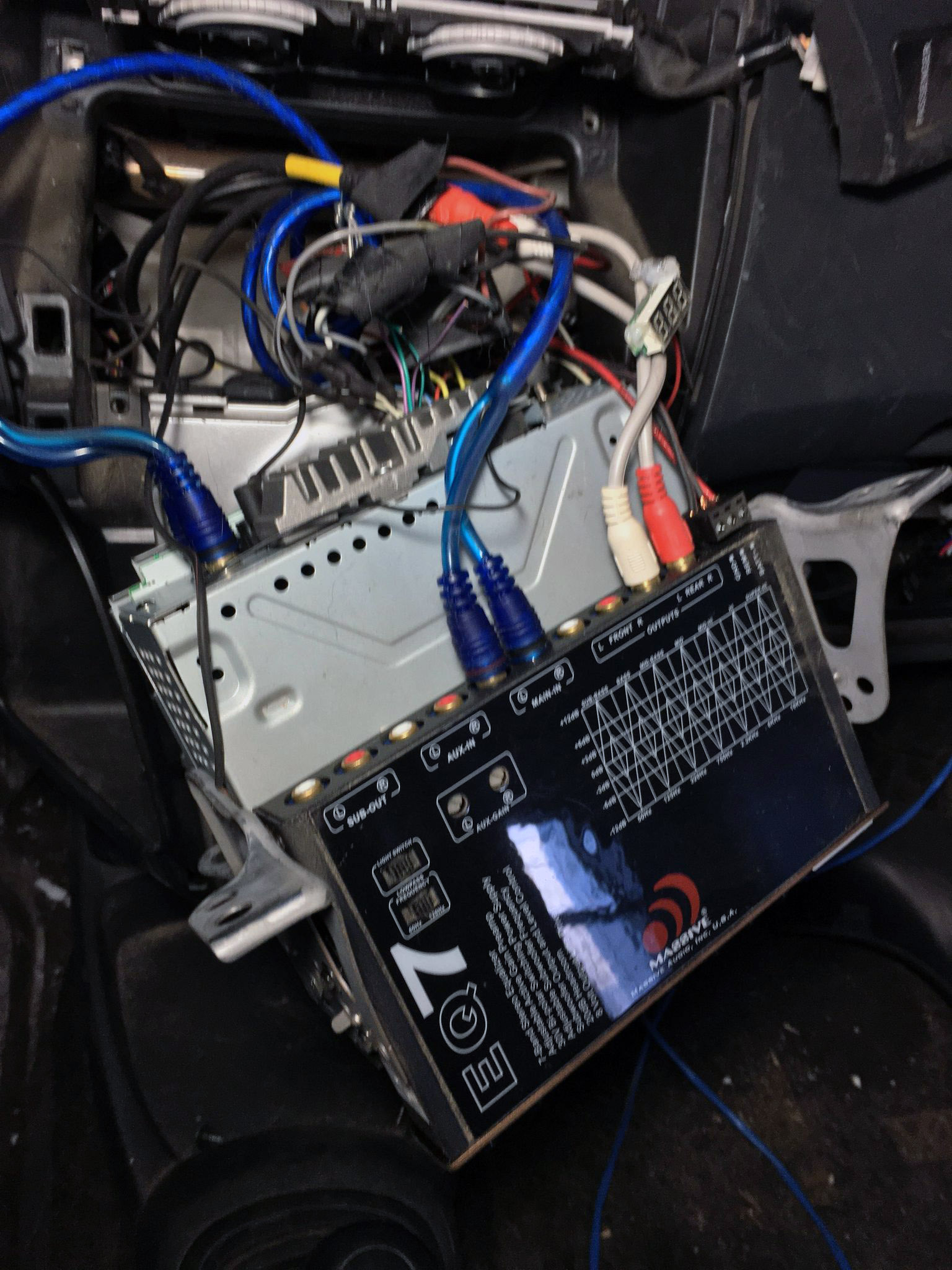yaris_eq_received_radio