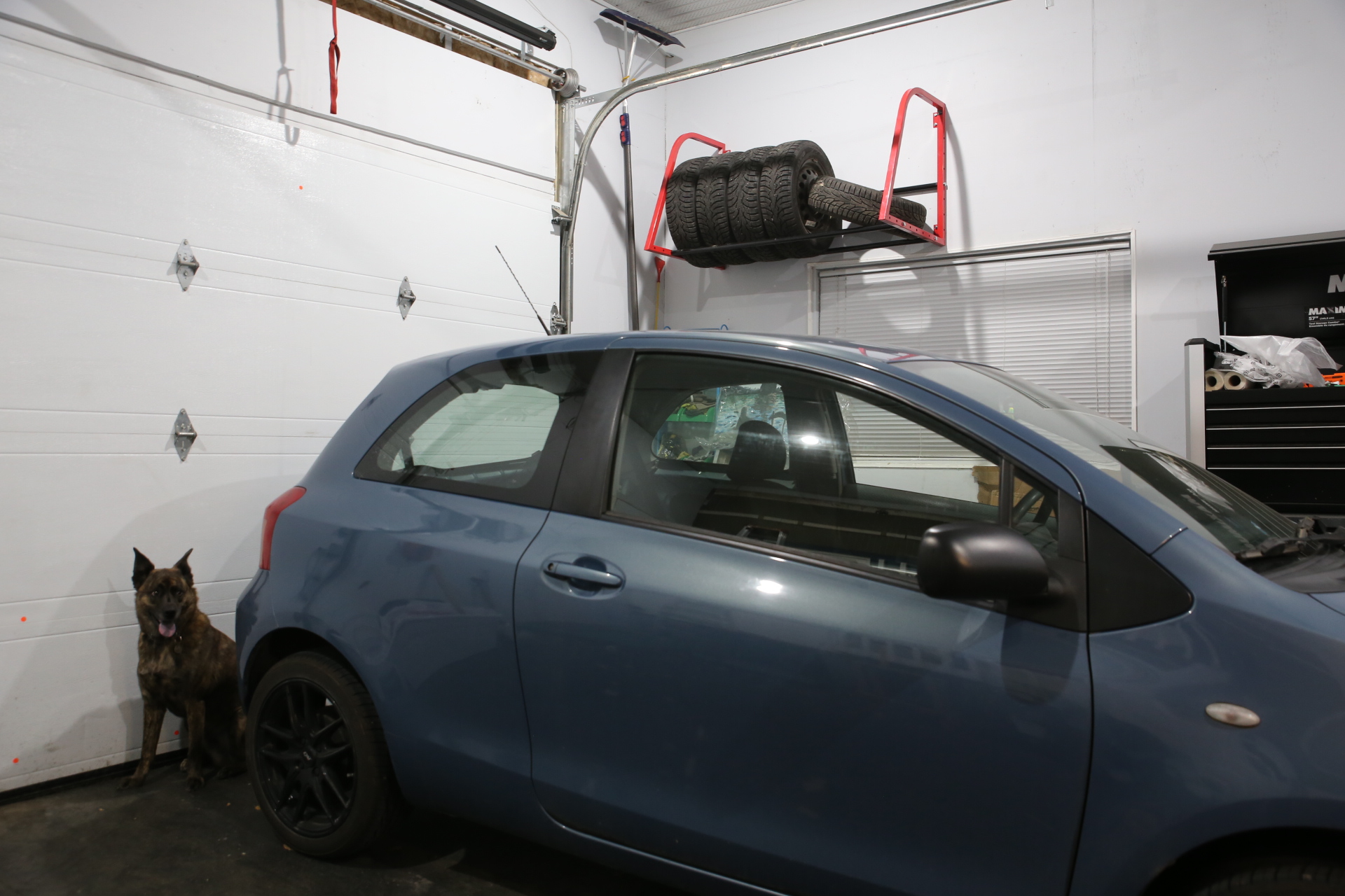 yaris_garage_door
