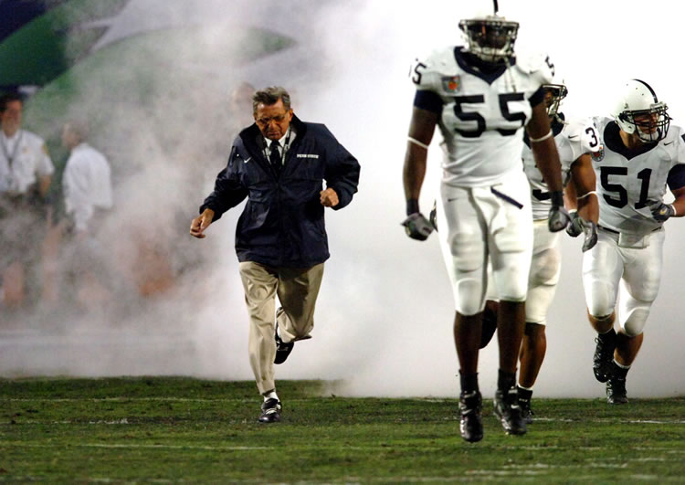JOE-OUT-OF-THE-FOG-773941