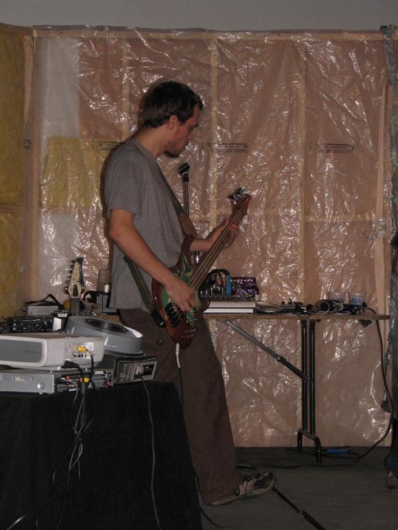 LIVE_elz_bass