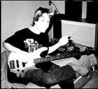 elz_just_bought_that_bass