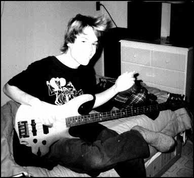 elz_just_bought_that_bass