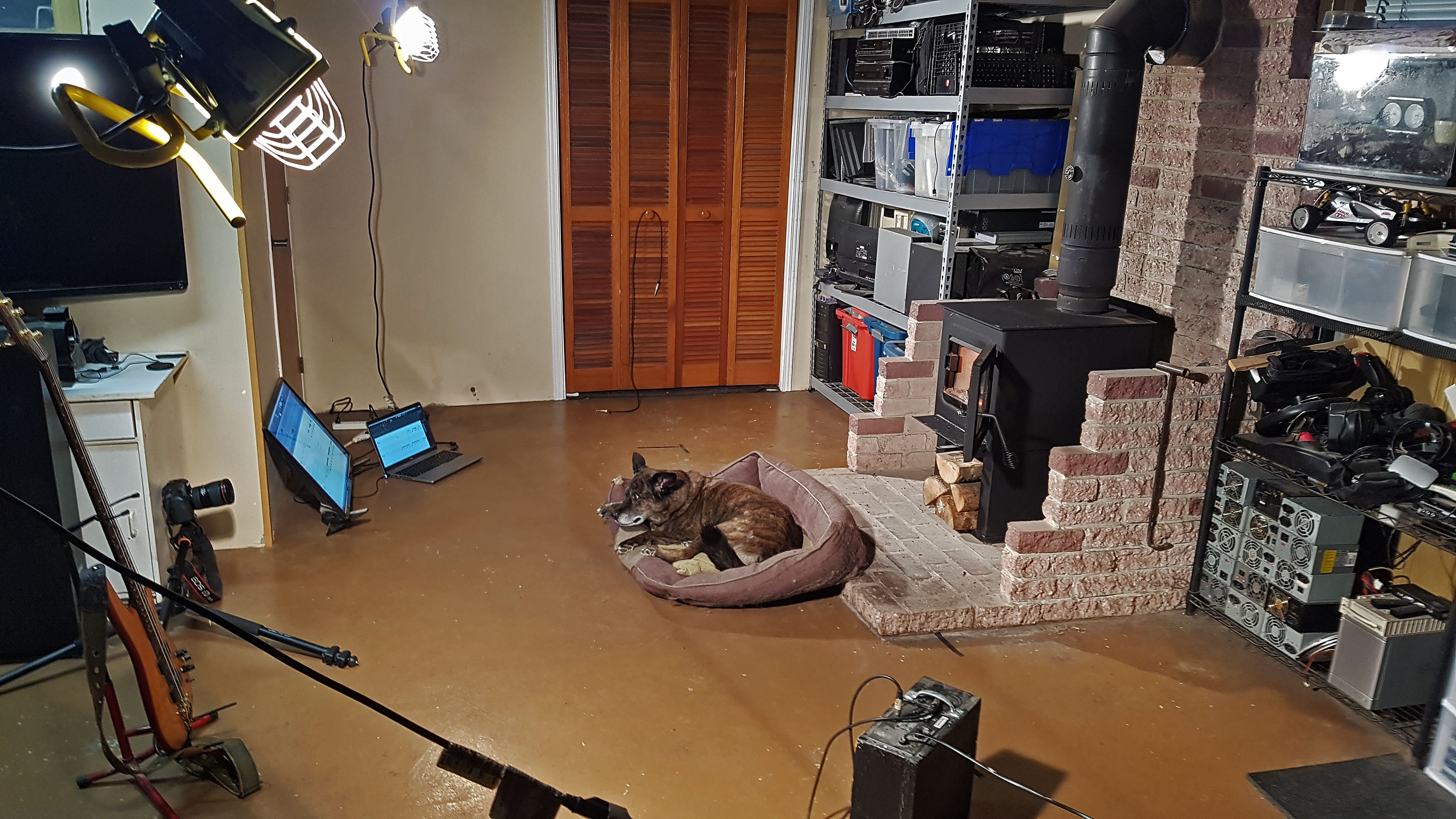 studio_beryl_fireplace_silius_video