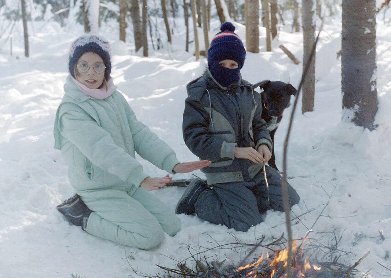 adeline_bruno_chien_feu_neige_bois