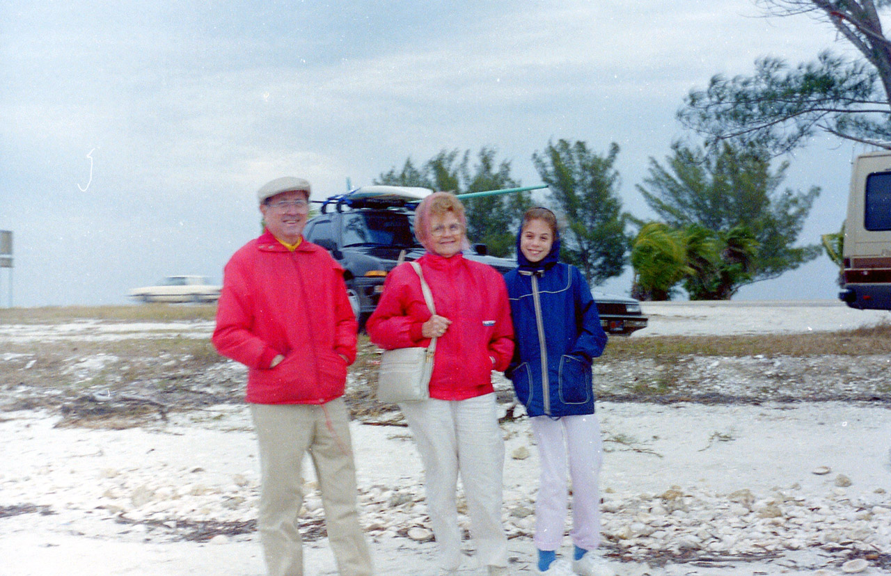 guy_lucille_adeline_plage