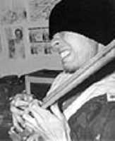 elz_bass_playing