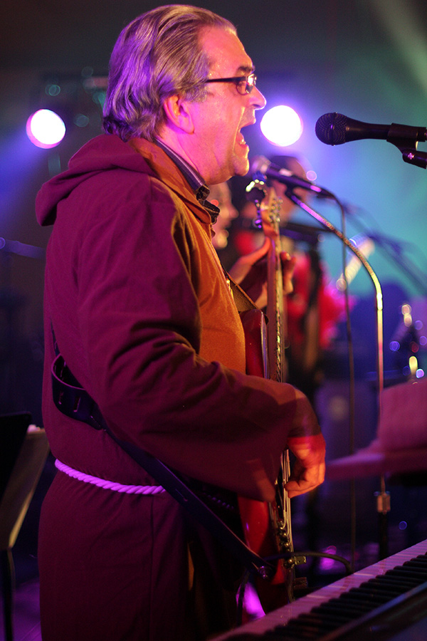 pop_bassman_backvocals_1