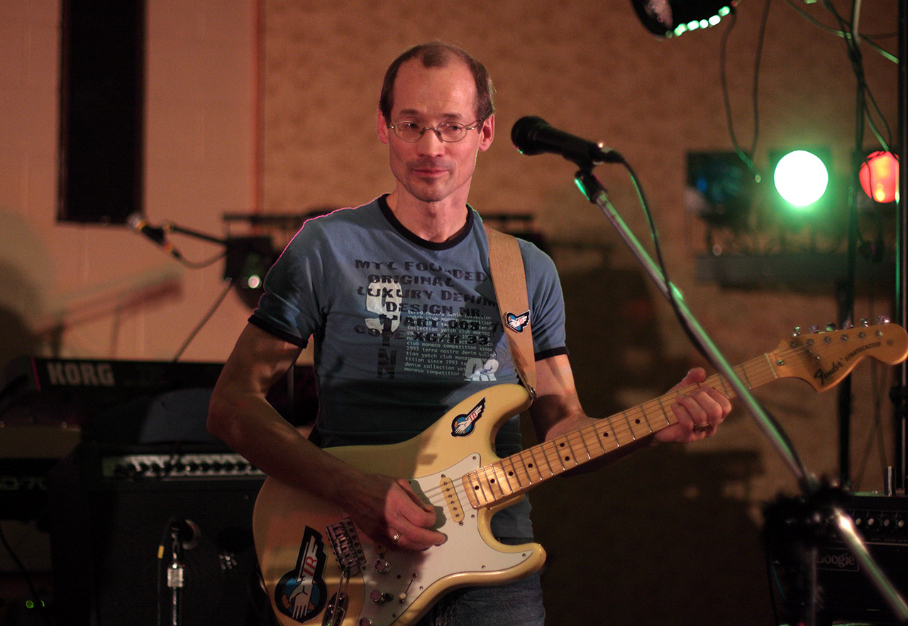 rock_guitarist_3