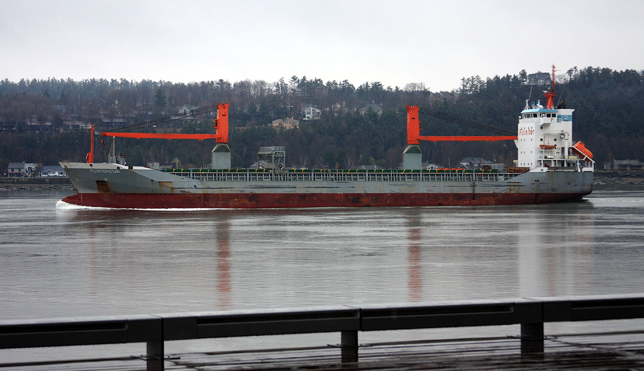 flinterstar_boat