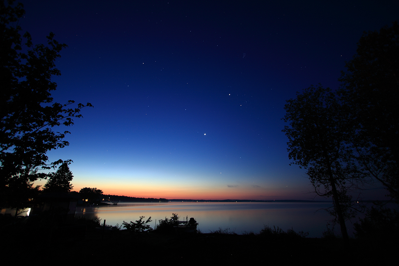 chalet_bateau_dusk_1