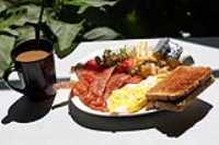 instagram_influencer_marina_brunch_meal