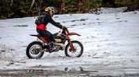 etan_marais_hiver_motocross