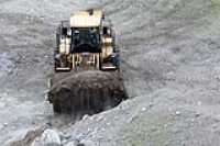 loader_grabbing_soil