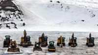 sabliere_equipement_loader_compacteur_dozers_excavator
