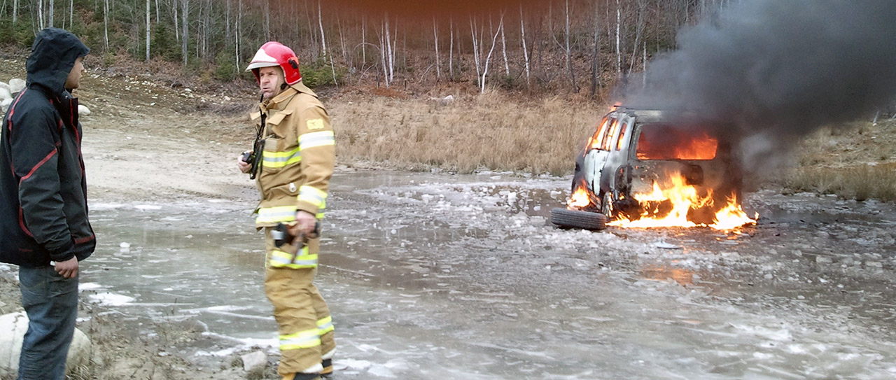 07_burning_car