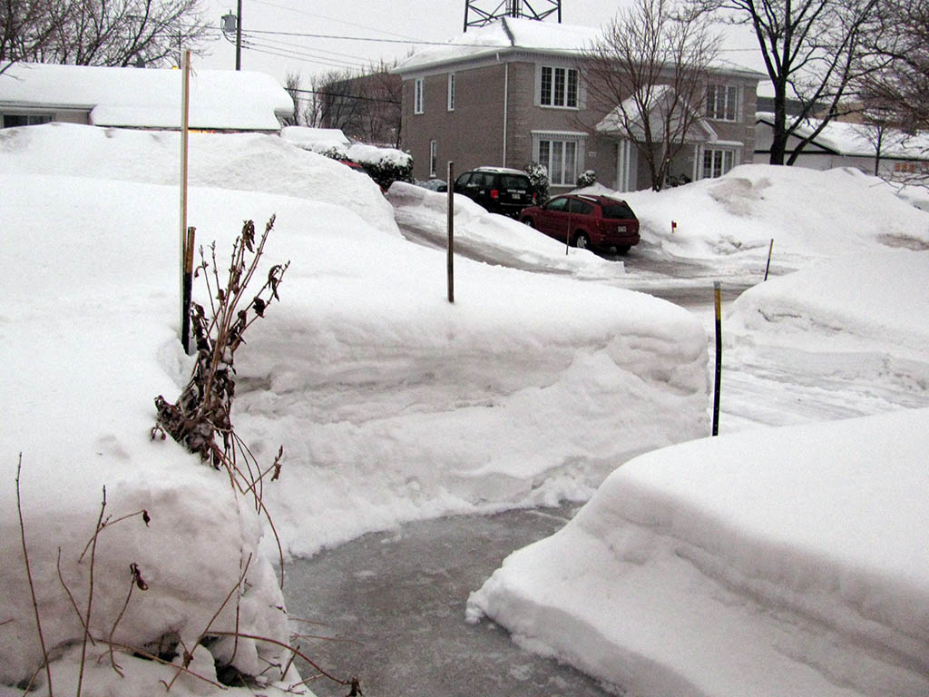 chemin_dans_la_neige
