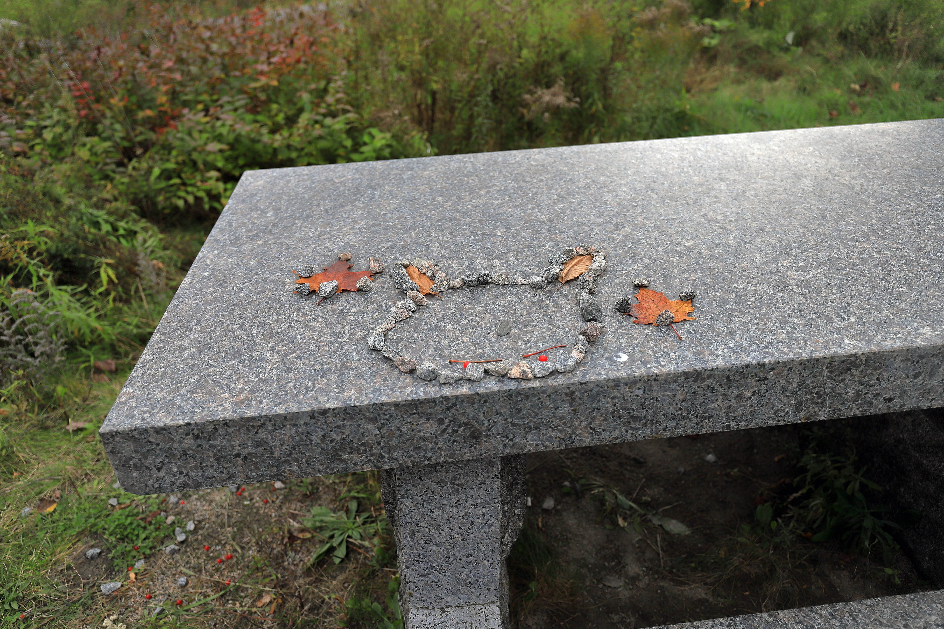 granit_table_sign