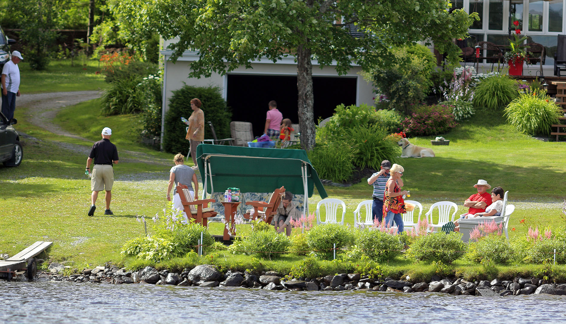 lac_st-francois_2015_garden_party