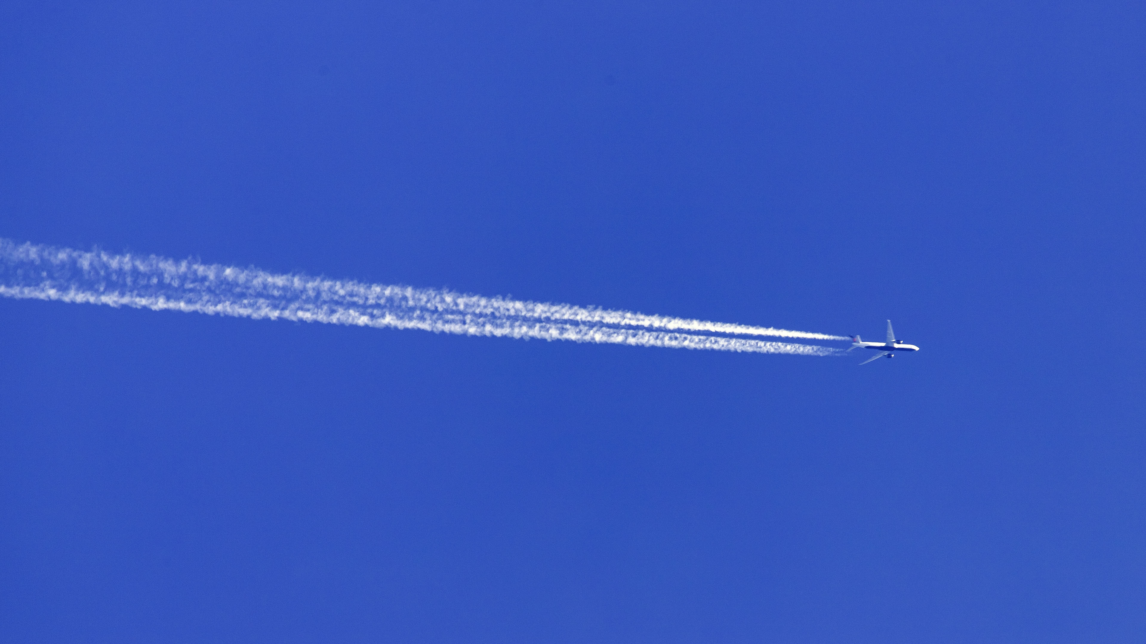 plane_trails