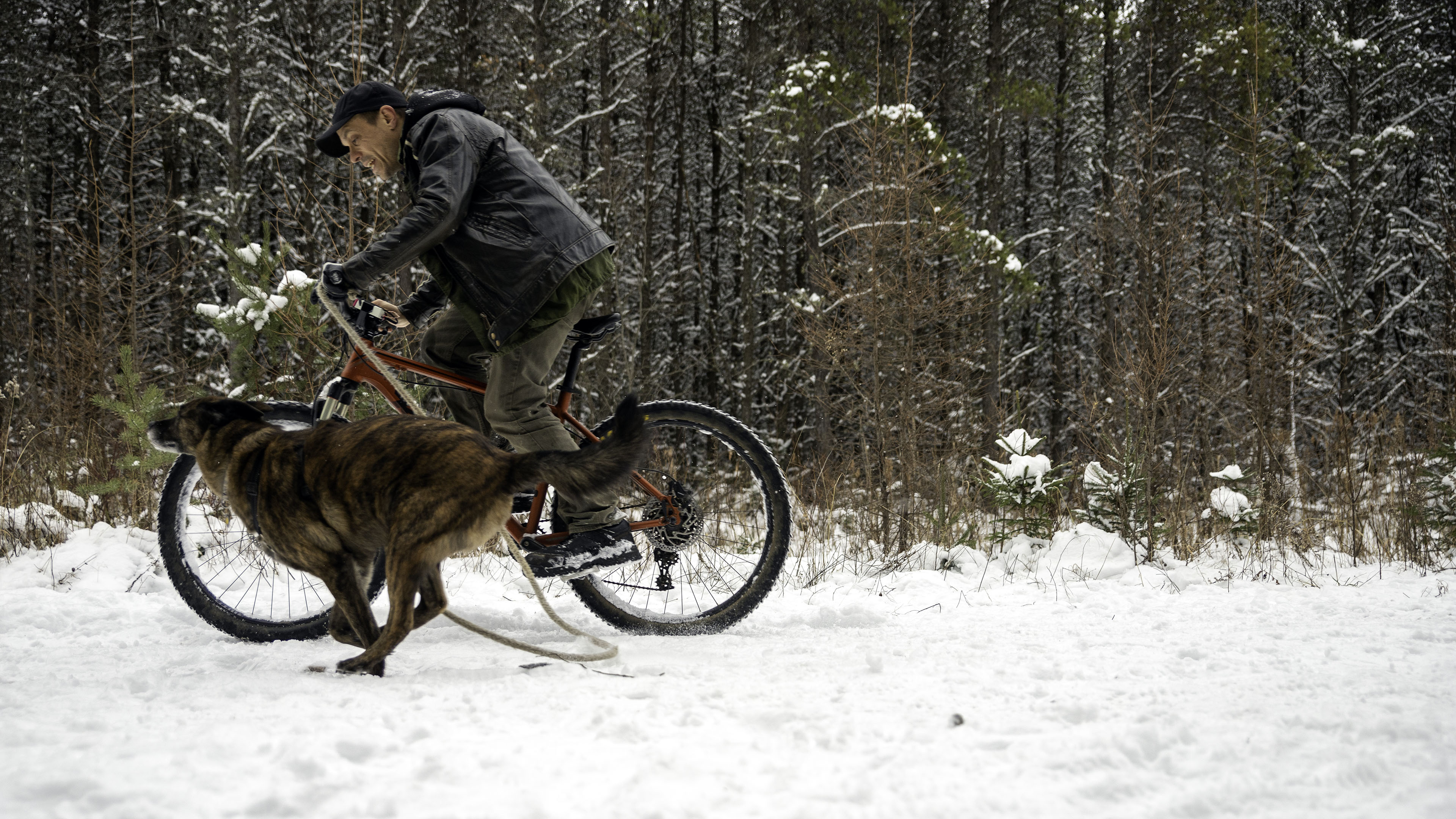 elz_beryl_bike_snow_run