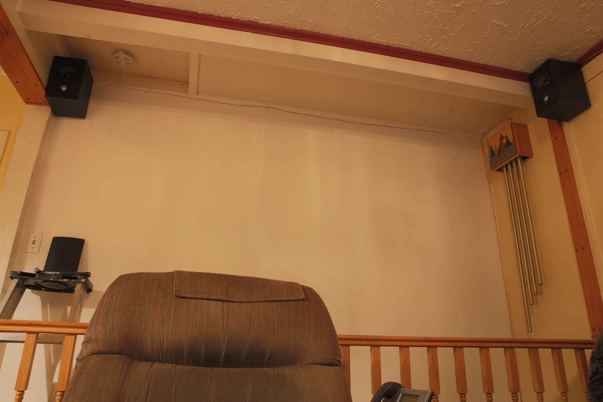 5.1_surround_speakers