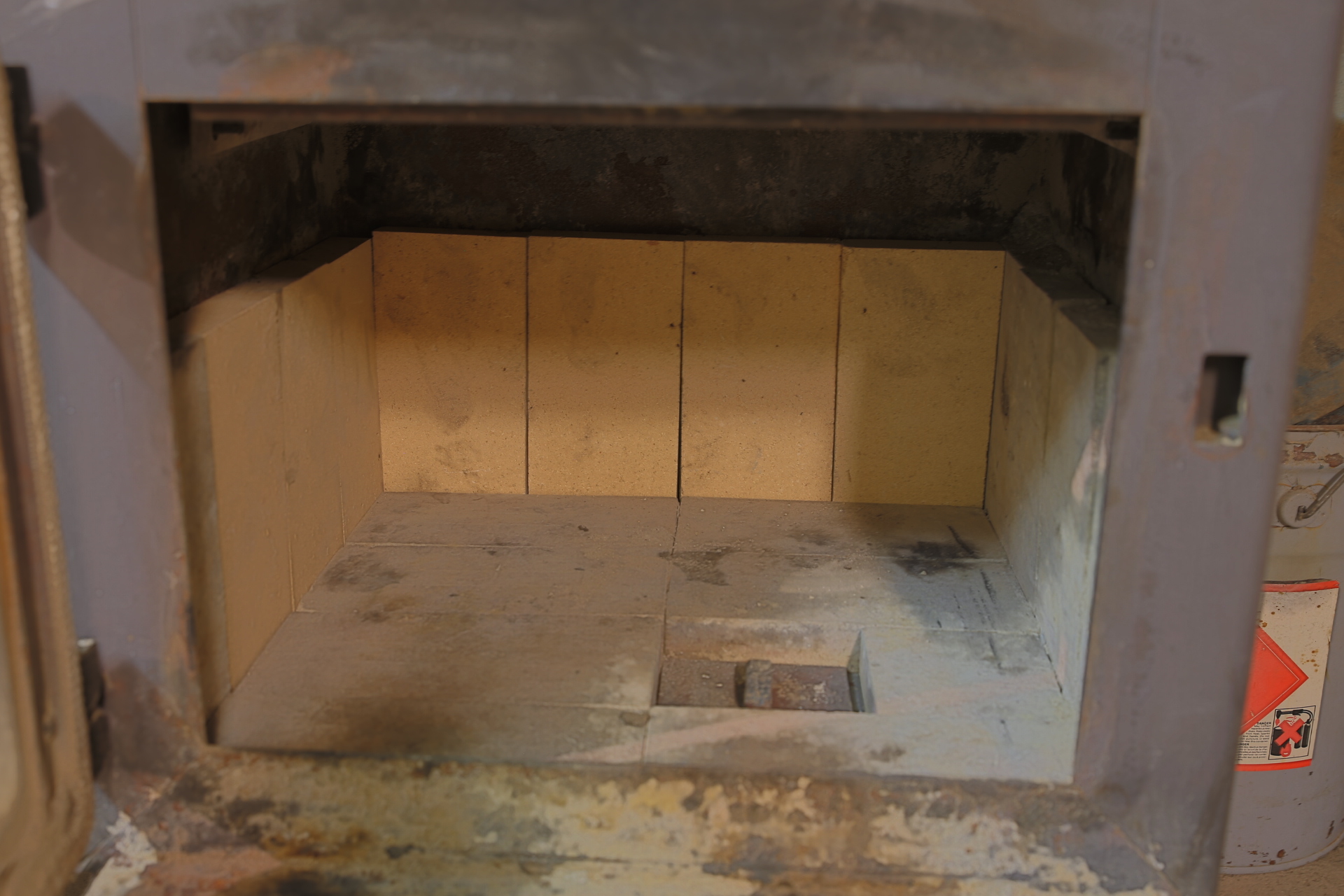 Smouldering_stove