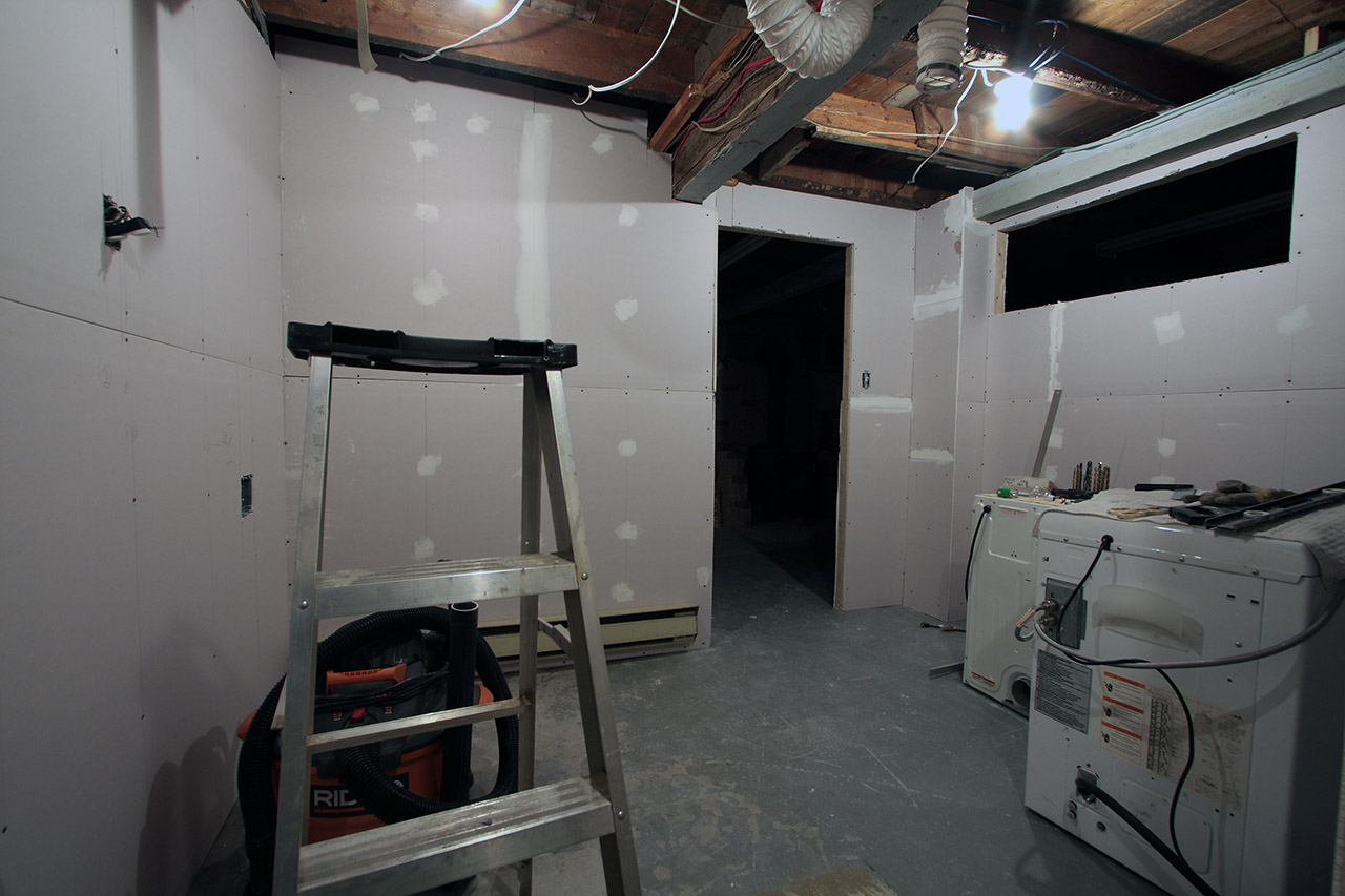 basement_drywall_3