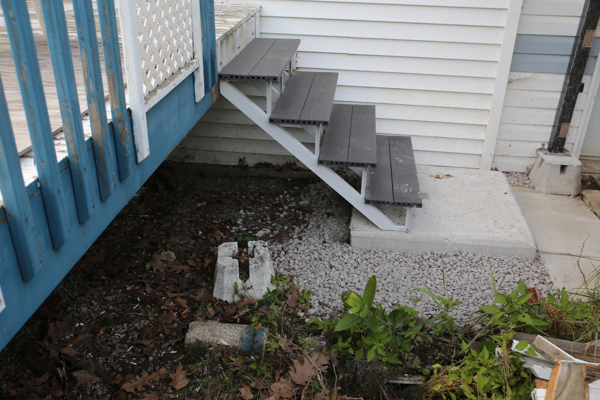 concrete_slab_gravel_stair