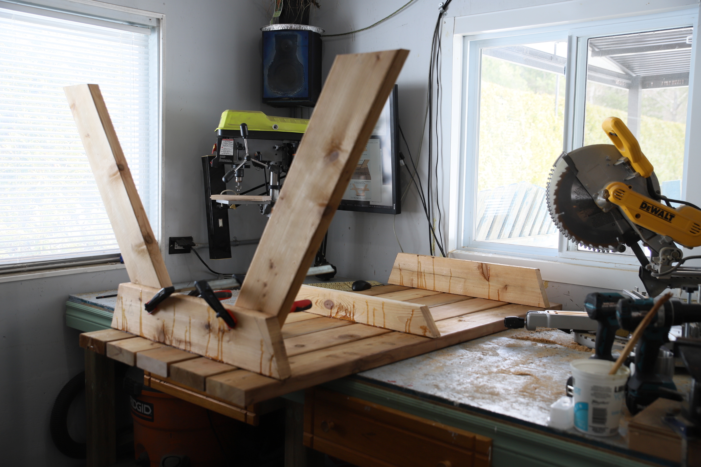 crafting_A-frame_table_4